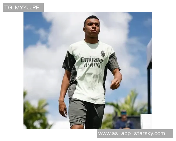 姆巴佩缺席训练仍被皇马看好能为国家队出战表现出色 姆巴佩缺席训练仍被皇马看好能为国家队出战表现出色