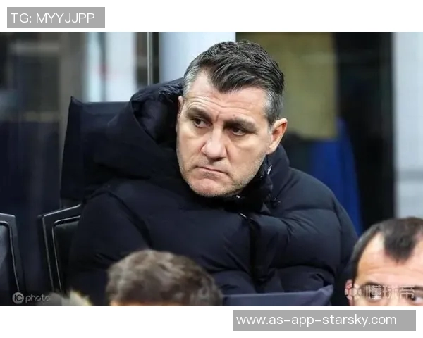 维埃里赞迪马尔科传中技艺独特让人怀念踢球时光全欧洲无出其右