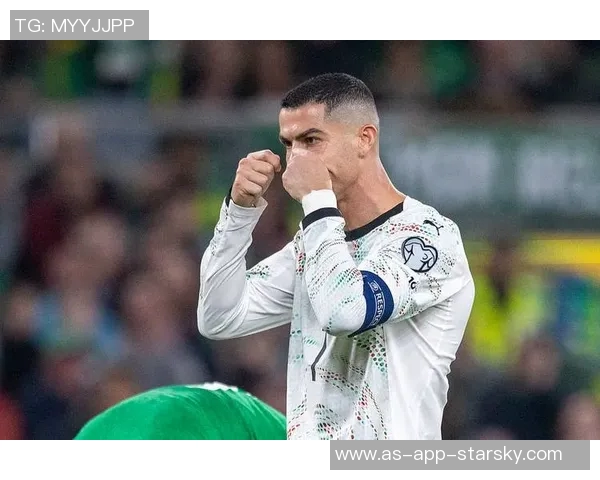 C罗可能面临三周后处罚暴力行为禁赛三场严重犯规禁赛两场 C罗可能面临三周后处罚暴力行为禁赛三场严重犯规禁赛两场